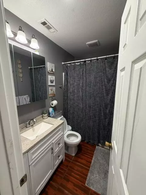 Bath - 2401 Havertown Pl, Modesto, CA 95358 photo 5 of 5