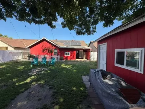 Exterior - 2401 Havertown Pl, Modesto, CA 95358 photo 4 of 6