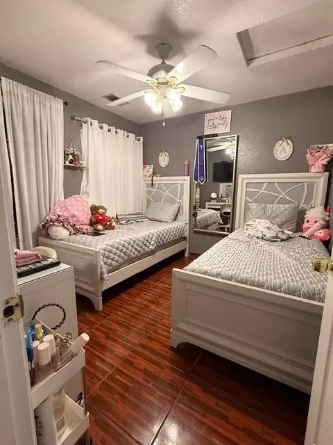 Bedroom - 2401 Havertown Pl, Modesto, CA 95358 photo 2 of 4