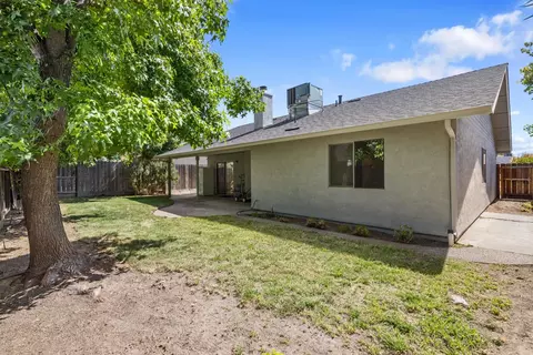 Exterior - 947 Kingery Dr, Ripon, CA 95366 photo 7 of 7