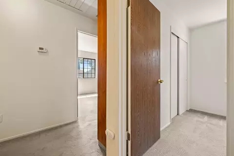 Entry Way - 947 Kingery Dr, Ripon, CA 95366 photo 8 of 9