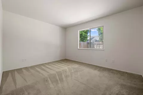 Bedroom - 947 Kingery Dr, Ripon, CA 95366 photo 4 of 5