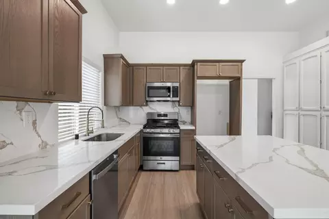 7737 Antelope Hills Dr, Antelope, CA 95843