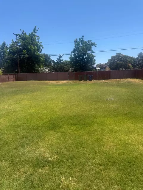 Exterior - 501 Rotan Ave, Madera, CA 93637 photo 8 of 8