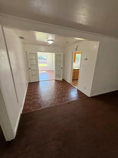 Entry Way - 501 Rotan Ave, Madera, CA 93637 photo 1 of 1