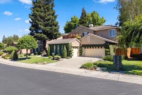 6355 Riverbank Cir, Stockton, CA 95219