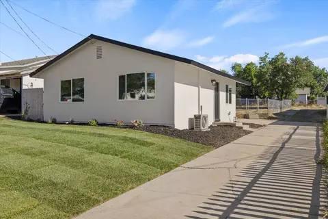 1028 Nevada Ave, Oroville, CA 95965