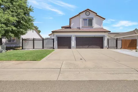 8401 Carriage Oaks Way, Antelope, CA 95843