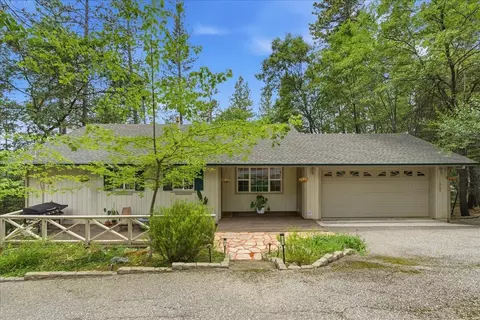 11869 Oracle Dr, Grass Valley, CA 95949