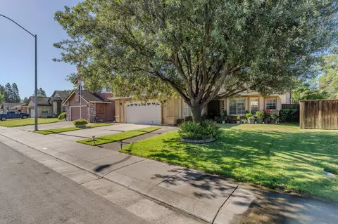 Exterior - 2622 Tejon St, Lodi, CA 95242 photo 4 of 12