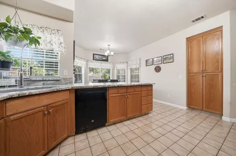 Kitchen - 2622 Tejon St, Lodi, CA 95242 photo 5 of 9