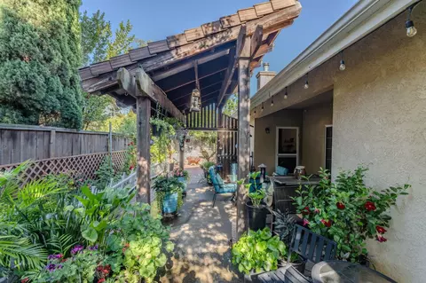 Exterior - 2622 Tejon St, Lodi, CA 95242 photo 9 of 12