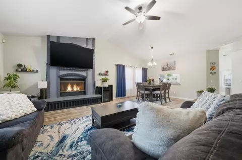 Living - 2622 Tejon St, Lodi, CA 95242 photo 2 of 2