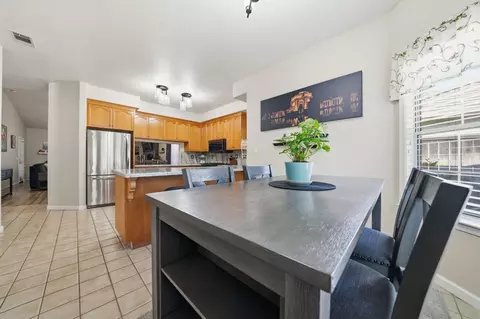 Dining - 2622 Tejon St, Lodi, CA 95242 photo 3 of 6