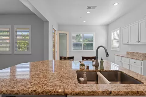 Kitchen - 1017 Kumara, Manteca, CA 95337 photo 2 of 2