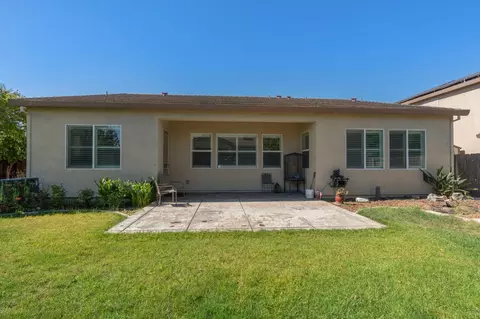 Exterior - 1017 Kumara, Manteca, CA 95337 photo 7 of 9