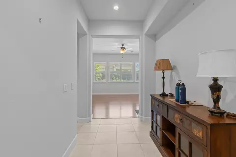 Entry Way - 1017 Kumara, Manteca, CA 95337 photo 6 of 7