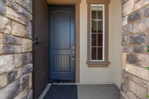 Entry Way - 1017 Kumara, Manteca, CA 95337 photo 2 of 7