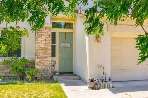 Exterior - 3724 Macadamia Ln, Ceres, CA 95307 photo 4 of 6