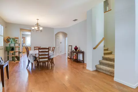 Entry Way - 3724 Macadamia Ln, Ceres, CA 95307 photo 2 of 7