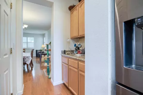 Entry Way - 3724 Macadamia Ln, Ceres, CA 95307 photo 5 of 7