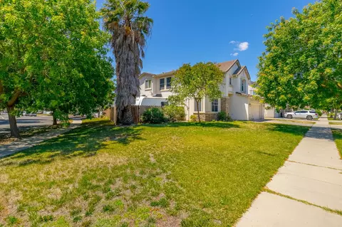 Exterior - 3724 Macadamia Ln, Ceres, CA 95307 photo 2 of 6