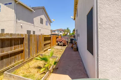 Exterior - 3724 Macadamia Ln, Ceres, CA 95307 photo 6 of 6