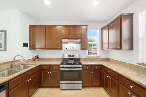 Kitchen - 698 Equinox Loop, Lincoln, CA 95648 photo 2 of 3