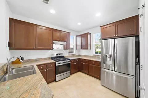 Kitchen - 698 Equinox Loop, Lincoln, CA 95648 photo 1 of 3