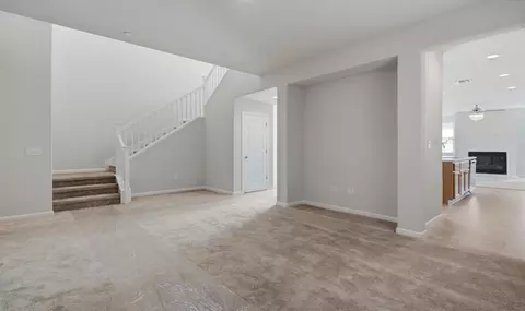 Living - 4344 Vanguard Dr, Modesto, CA 95356 photo 3 of 12