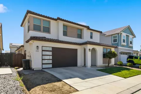 Exterior - 4344 Vanguard Dr, Modesto, CA 95356 photo 2 of 8