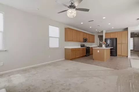 Living - 4344 Vanguard Dr, Modesto, CA 95356 photo 5 of 12