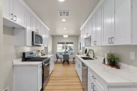 Kitchen - 909 Malibu Ct, Modesto, CA 95350 photo 1 of 3