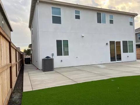 Exterior - 1808 Apiary Way, Hughson, CA 95326 photo 6 of 6