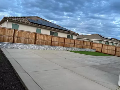 Exterior - 1808 Apiary Way, Hughson, CA 95326 photo 3 of 6