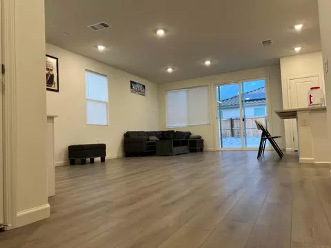 Living - 1808 Apiary Way, Hughson, CA 95326 photo 1 of 2