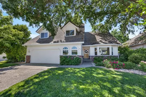7636 Bridgeview Dr, Sacramento, CA 95831