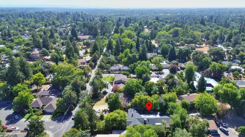 View/Area - 6016 Palm Dr, Carmichael, CA 95608 photo 2 of 6