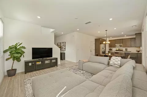 8858 Charrington Way, Sacramento, CA 95829