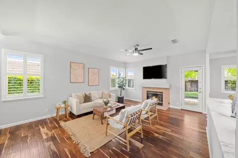 Living - 3601 Amethyst Dr, Rocklin, CA 95677 photo 2 of 3
