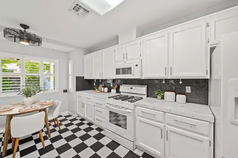 Kitchen - 3601 Amethyst Dr, Rocklin, CA 95677 photo 5 of 8