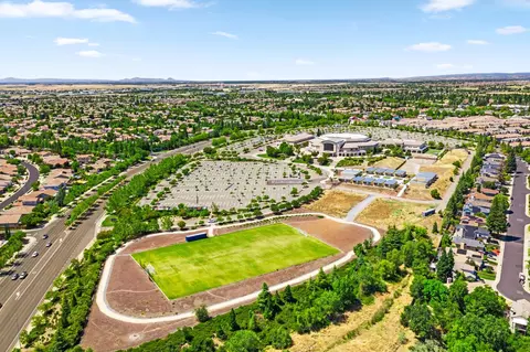 View/Area - 3601 Amethyst Dr, Rocklin, CA 95677 photo 5 of 9