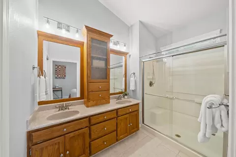 Bath - 3601 Amethyst Dr, Rocklin, CA 95677 photo 4 of 4