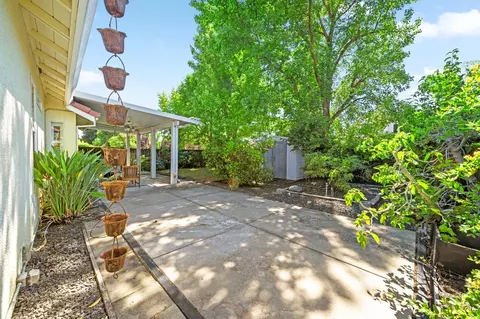 Exterior - 3601 Amethyst Dr, Rocklin, CA 95677 photo 3 of 13