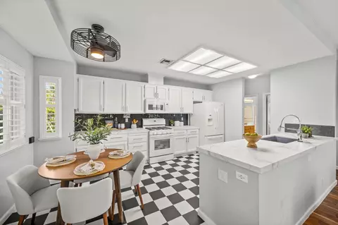 Kitchen - 3601 Amethyst Dr, Rocklin, CA 95677 photo 6 of 8