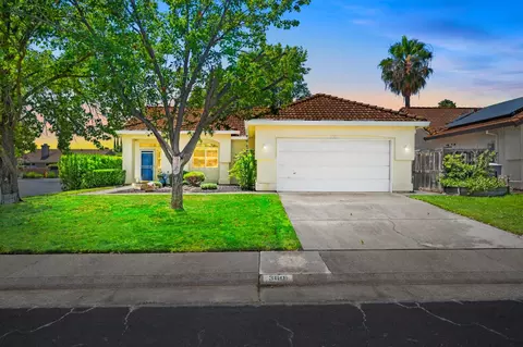 3601 E Amethyst Dr, Rocklin, CA 95677