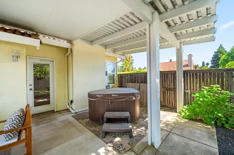 Exterior - 3601 Amethyst Dr, Rocklin, CA 95677 photo 5 of 13