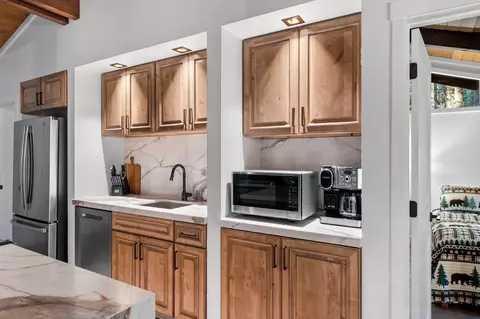Kitchen - 2321 Cheyenne Way, Arnold, CA 95223 photo 4 of 6