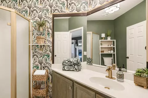 Bath - 3717 Havenhurst Ct, Modesto, CA 95355 photo 1 of 5