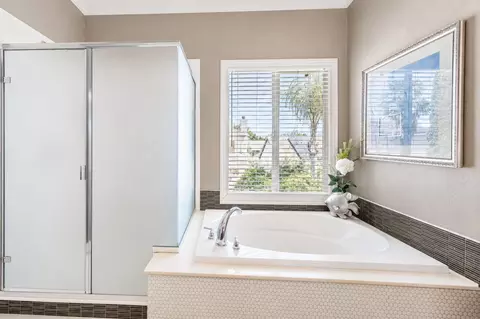 Bath - 3717 Havenhurst Ct, Modesto, CA 95355 photo 4 of 5